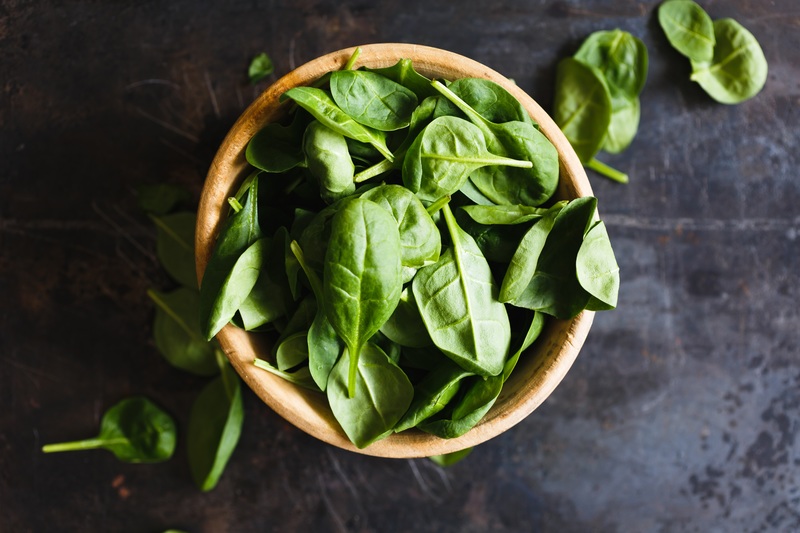 The Life Changing Benefits of Spinach | Packed With Vitamins & Minerals